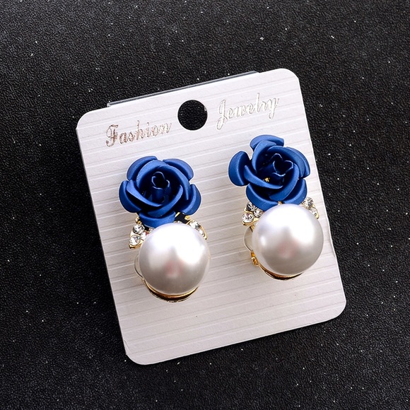 Gold w/Blue Rose & Faux Pearl Lever Back Earrings - Picture 4 of 8